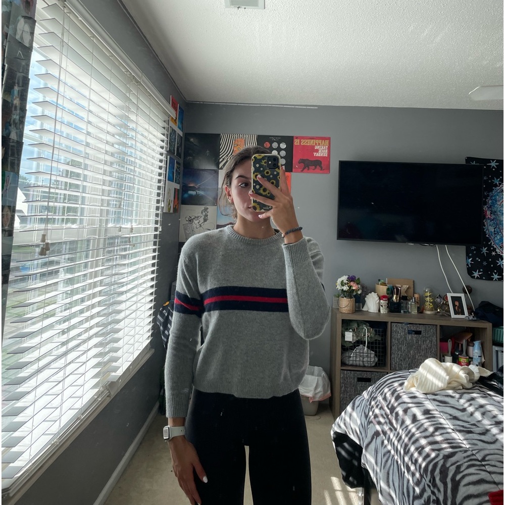 brandy melville sweater